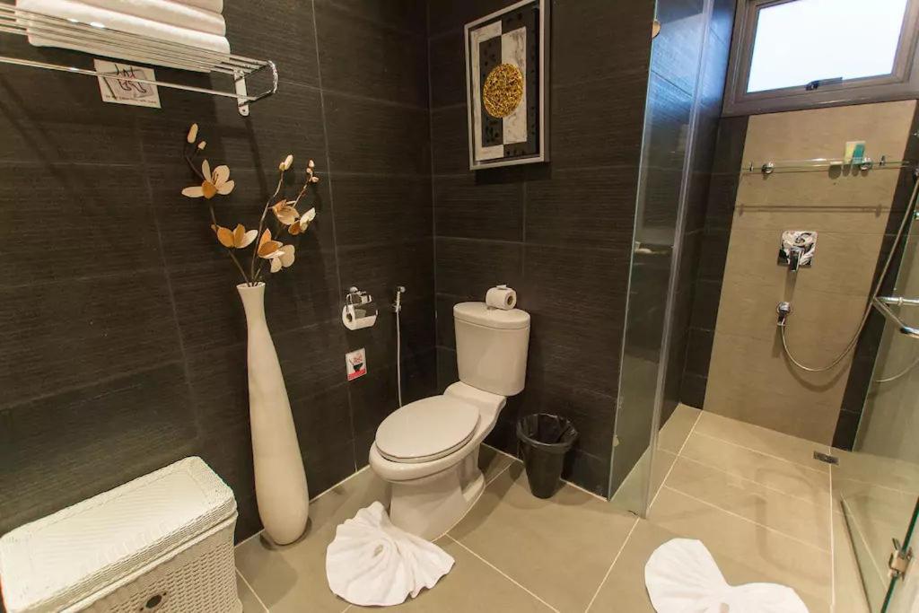 Magnificent 2Br Villa Isawan With Salt Pool 반 사이 유안 외부 사진